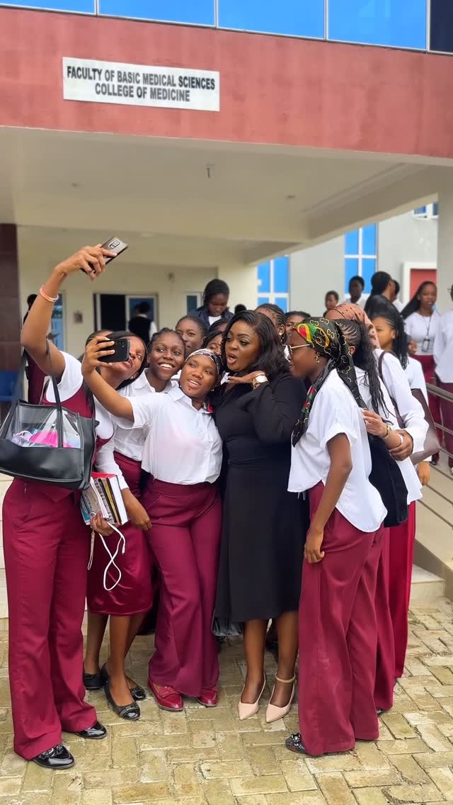 I want to sincerely thank DR. AdeDolapo Fashawe (Commissioner) of Health Services & Environment in the Federal Capital Territory Administration (FCTA), Abuja for the kind invitation to speak to the brilliant medical students at the Veritas university Abuja. It was truly an honor to share thoughts, ideas, and encouragement with the future healers of our world.
Our conversation centered around the importance of their involvement in politics and national discourse. As medical students, their role goes far beyond the hospital walls…..they are not only trained to save lives but also to shape the society in which those lives exist.
Nigeria needs their voices.
Their intelligence, compassion, and problem-solving skills are deeply needed in the political space…….because decisions made in politics affect healthcare, policies, and the wellbeing of every citizen. It’s time we see more doctors, medical professionals, and health advocates actively involved in shaping the future of our nation.
To every student I met that day,your journey in medicine is powerful, but your role in the larger story of Nigeria is just as critical. Step into the space. Be part of the conversation. Let your voice count.
Once again, thank you, DR. Dolapo Fashawe, for the opportunity to inspire and connect. This is how we build the future….one empowered student at a time.
Outfit by @beunique_wears
#FutureHealers
#DoctorsInPolitics
#MedicalVoicesMatter
#NigeriaDecides
#LeadershipBeginsNow
#Dolapofashawe
#EniolaBadmus