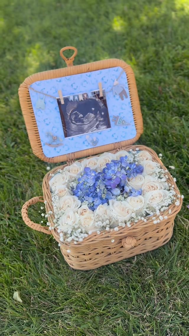 DIY GENDER REVEAL BASKET FOR MY SISTER😘
Such an honor to be the first one to know the gender🥹 still can’t believe my little sister is expecting a baby boy!!! 🩵 @wendyxcastle
#genderrevealbasket #boygenderreveal #intimategenderreveal