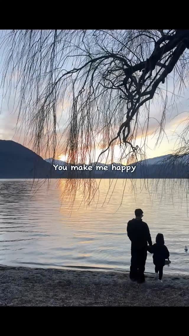 Sunset bareng my sunshine🌞 yang makin gede nih sekarangg🥳🦖