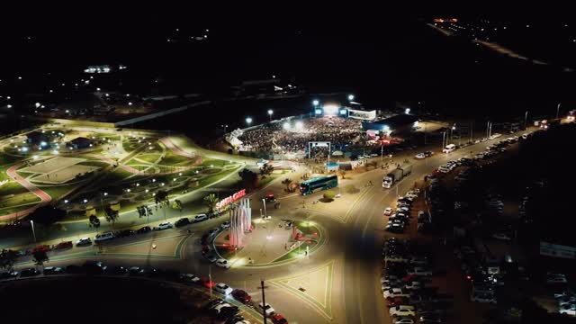 Um dia histórico na cidade de Santa Cruz da Venerada – PE!
Uma cidade com cerca de 14 mil habitantes, mas que viveu um momento inesquecível.
Foi lindo demais! Um dia para nunca mais esquecer!