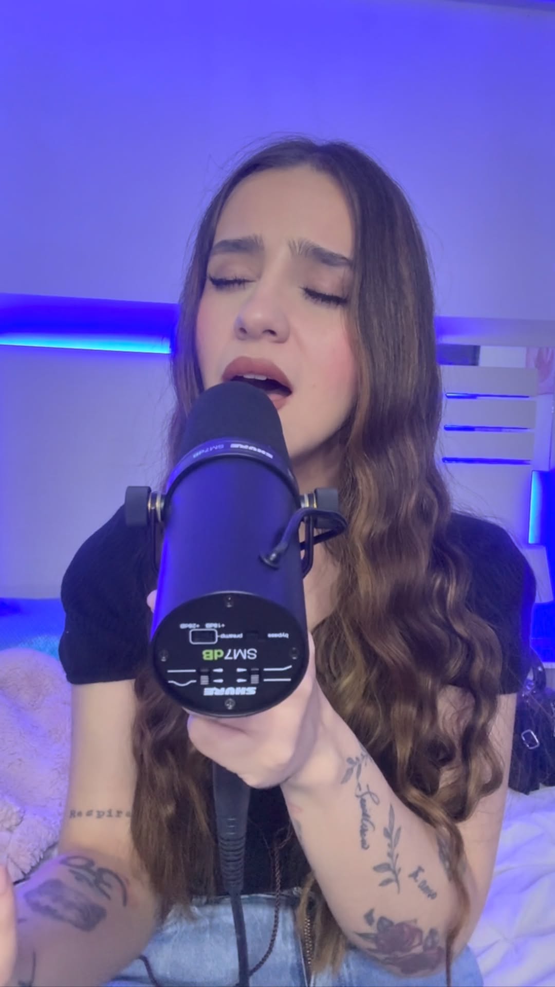 Mi eterno amor secreto - Carin Leon
Marco Antonio Solís ✨
@carinleonoficial
#parati #réel #reelinstagram❤️ #carinleon #cover #cantante #girl #méxico