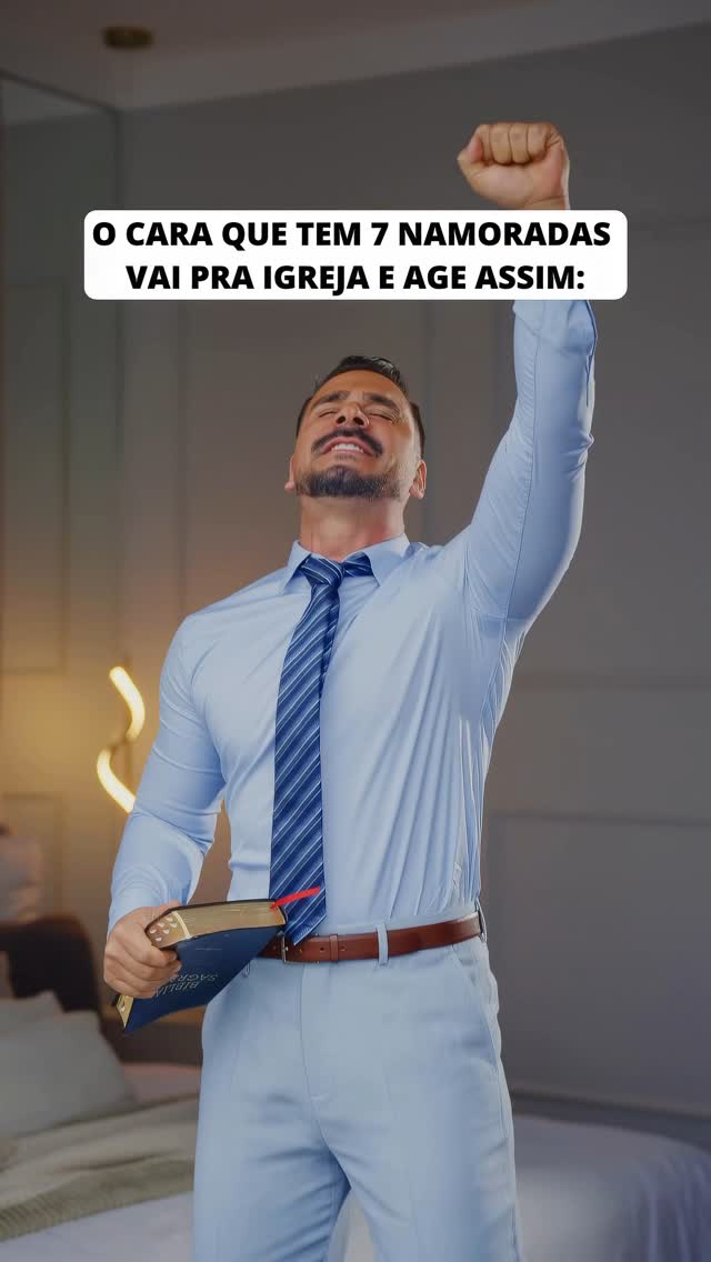 Conhece alguém assim? 😂🤣
Sete namoradas, louvor na boca, Bíblia na mão…
e o coração? Trocando de endereço a cada final de semana.
É fácil parecer certo com um versículo na língua.
Difícil é ser verdadeiro quando ninguém tá aplaudindo.
“Este povo me honra com os lábios, mas o seu coração está longe de mim.”
(Mateus 15:8)
Não é sobre julgar.
É sobre lembrar: fé não é capa, é raiz.
Deus não se impressiona com encenação, Ele responde à intenção.
Que hoje seja um domingo de verdade.
De silêncio interno, de reencontro com o que é limpo, simples e inteiro.
Porque entrar numa igreja não muda ninguém.
Mas entrar em si… muda tudo. 🙏
.
.
.
#namoradas #relacionamento #igreja #humor #explorar #viral
