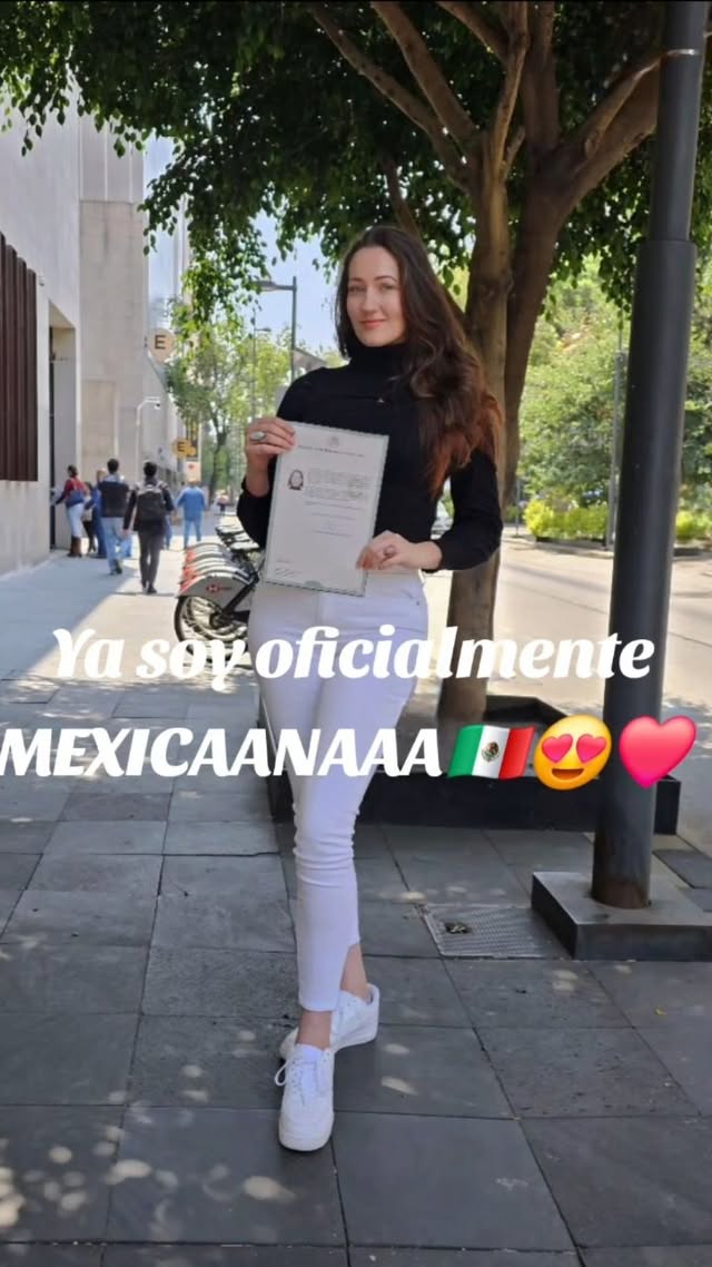 Ya soy oficialmente MEXICAANAAA 🇲🇽😍❤️ #rusacanta