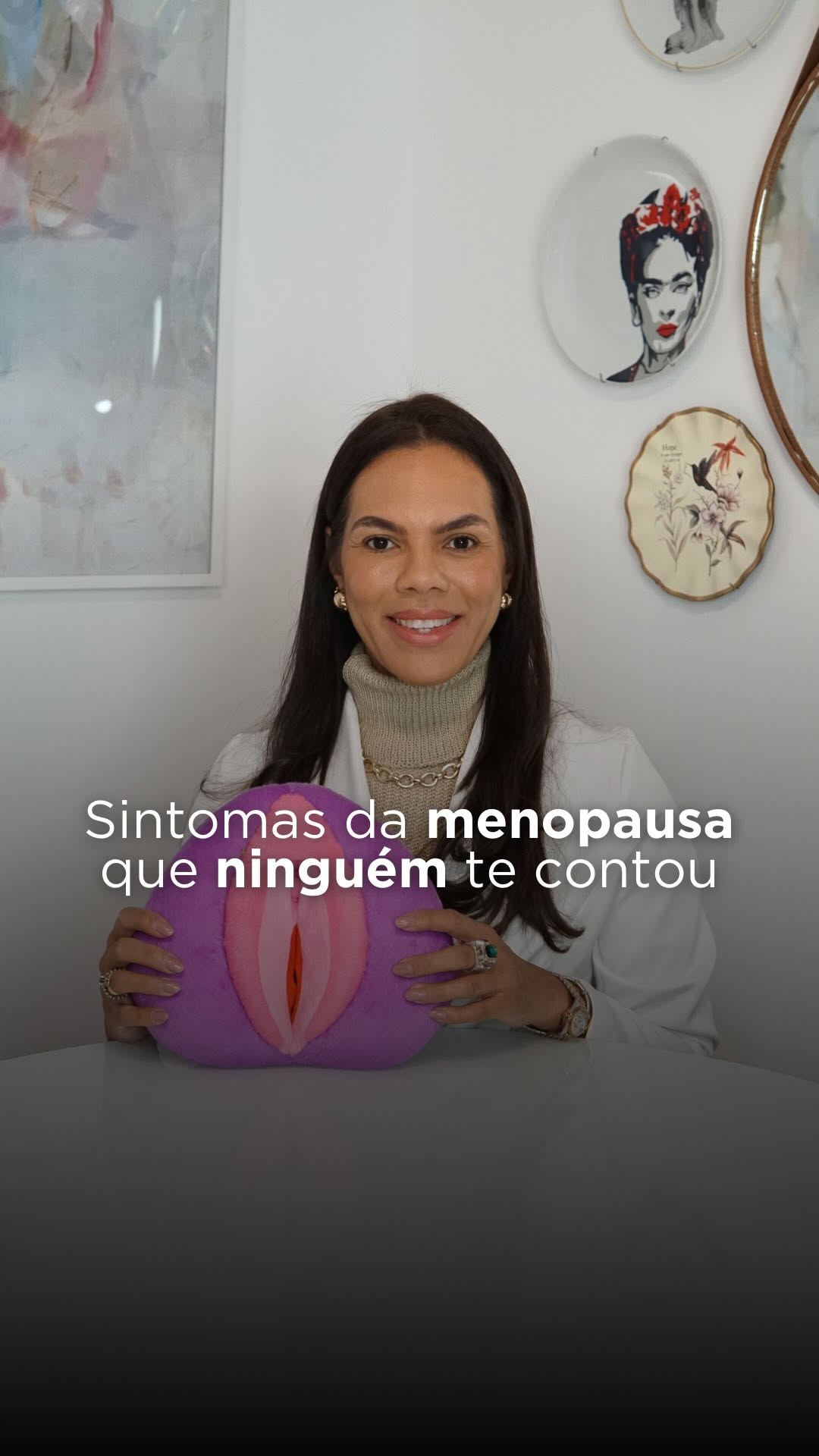 Calor excessivo, suores noturnos, irritabilidade…
Esses são alguns dos sintomas do climatério que todo mundo comenta.
Mas o que quase ninguém fala é como isso também afeta a saúde íntima.
❌ Ressecamento
❌ Ardência
❌ Dor nas relações
❌ Desconforto com o próprio corpo
Tudo isso é comum, mas não precisa ser permanente.
✨ Com técnicas como clareamento íntimo, bioestimuladores e laser, é possível recuperar o conforto, a autoestima e o bem-estar — com segurança, acolhimento e acompanhamento médico.
📍 Quer entender qual tratamento pode te ajudar?
Agende sua avaliação no link da bio!
#rejuvenescimentointimo #clareamentointimo #laserintimo #pelemadura #mentoriamedica
