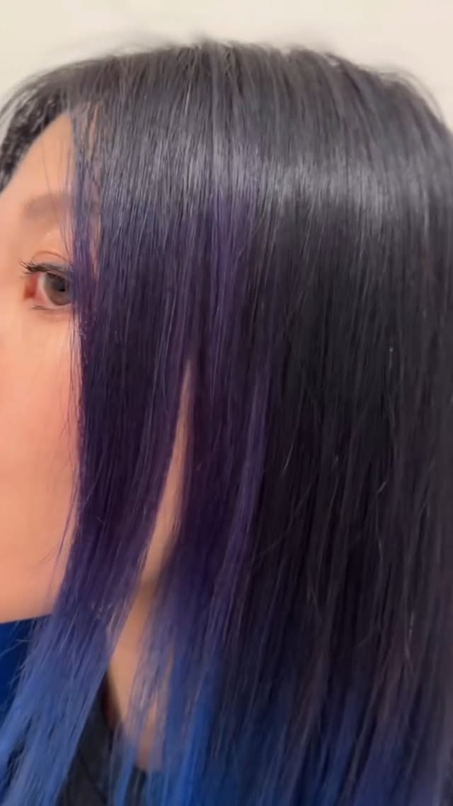 Effortless flow. Bold energy. This Arcane melt does both. 🪄💙🌙🖤✨
#ArcticFoxHairColor #AFJinx #AFCaitlyn #Hair #BlueHair #PurpleHair #HairDye #VividHairDye #VeganBeauty #CrueltyFreeBeauty #Arcane #ArcanexArcticFox
