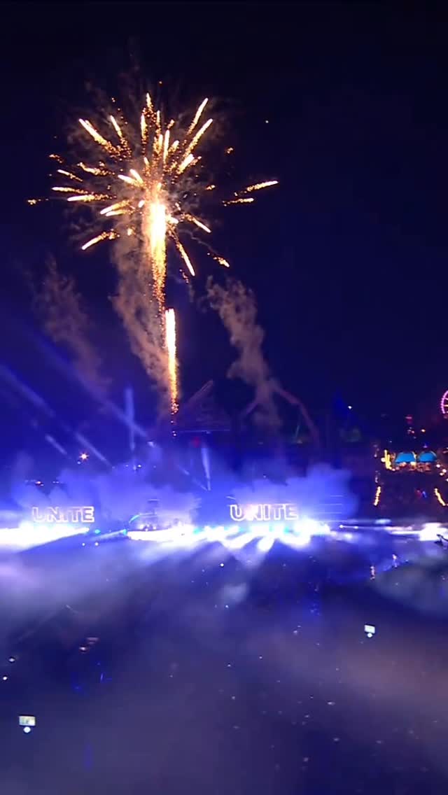 @dimitrivegasandlikemike igniting the MainStage with their signature madness.