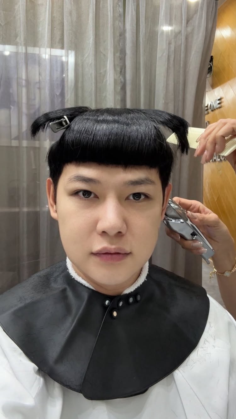 เรียกลูกค้าในแบบใหม่ๆ 5555
@aultimatesalon by @janean