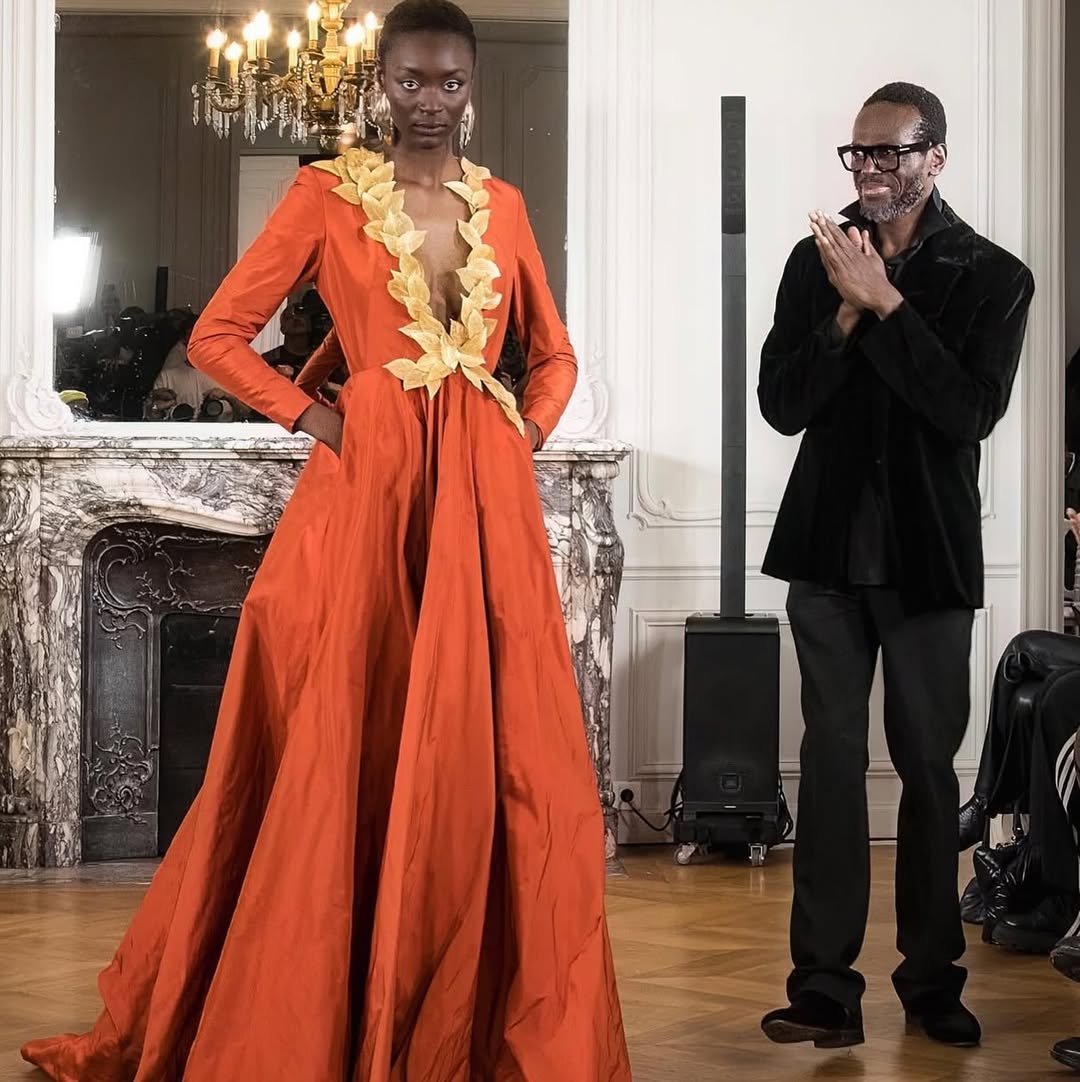 Runway
@imane_ayissi Haute Couture Fall Winter 25/26
Make up signed by Marcello Costa
With @tartecosmetics France
#teammarcellocosta
1st assistant: @debora_ninja
key Hair: @gianky.hair x @beautick_official, @beppedeliaofficial
Hair Team: @beautick_official
📸 : @ttgx1.1
@parisfashionweek @hautecoutureweek