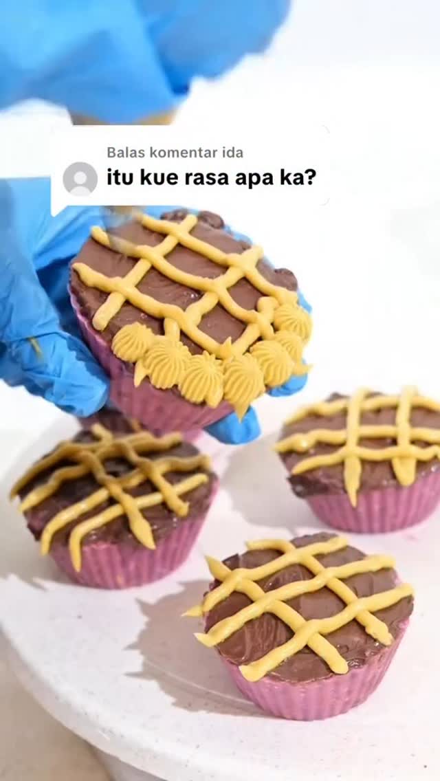 gabisa dimakan ka🙏🏻🥹 tapi bisa melembapkan kulit😝 #sabun #sabunviral #handmadesoap #soapmaking #sabunorganik #jakarta #tangerang #bekasi #bandung #medan