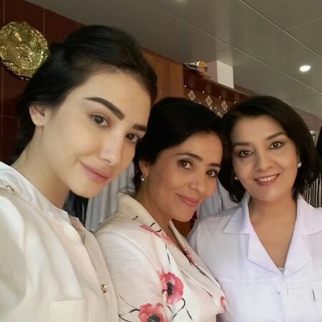 @lolaeltoyevaofficial 🌷 @zarinanizomutdinova 🌷