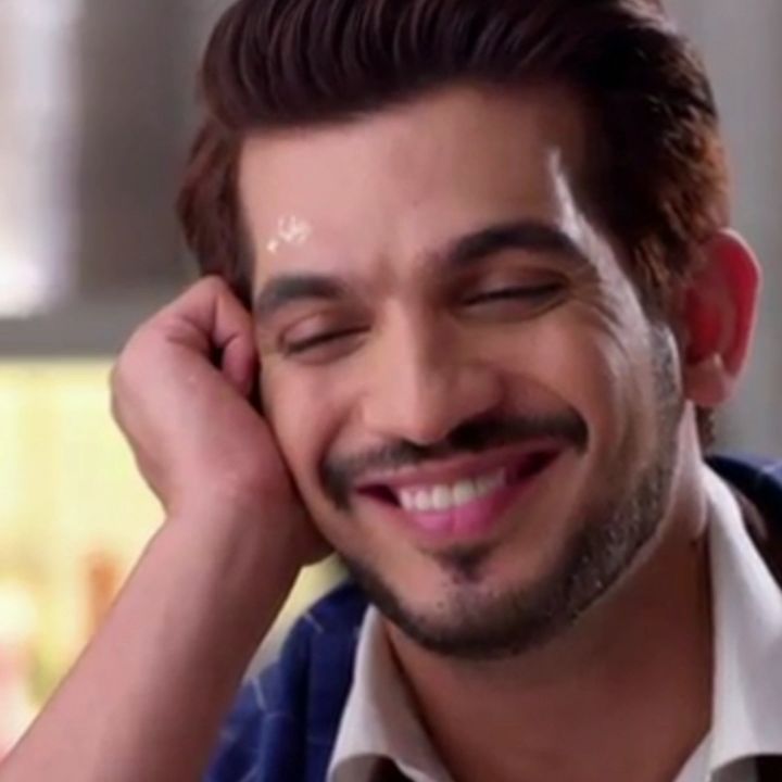 Happy Birthday My Dear Bestie😘❣️
@arjunbijlani.fandom
I am grateful for your true friendship. Hope your birthday is amazing as you are my best friend!
Samjh Nahi Aa Rha Aapke Taarif Me Kaun Se Word Use Karu🥺Har Ek Word Chota Sa Lagta Hai Ji..
I feel so lucky to have you as my friend. Hope your birthday is as special as you are.May all of your dreams come true. Thanks for being such a great friend...❣️
Party Karna Acche Se Aur Mujhe Bhi Invite Karna..Nahi Bhi Karogi To Bhi Aa Jaaunga Party Me😝
I am looking forward to many more years of friendship and birthdays with you. Have a fantastic birthday!❣️
Waise I Know Vm Utna Acha Nahi Bna Hai...But Mai Bhut Busy Hu Aaj Kal U Know😒Phir bhi Maine Apna Best Try Kra Hai Ji...
One More Thing..
@arjunbijlani Sir Is Baar Aap Pakka Se Wish Karna Jyotika Ko....Golgappe Jaisa Khil Uthegi Aapka Wish Paakar😝
Wish U Again...
Happy Birthday Dear❣️