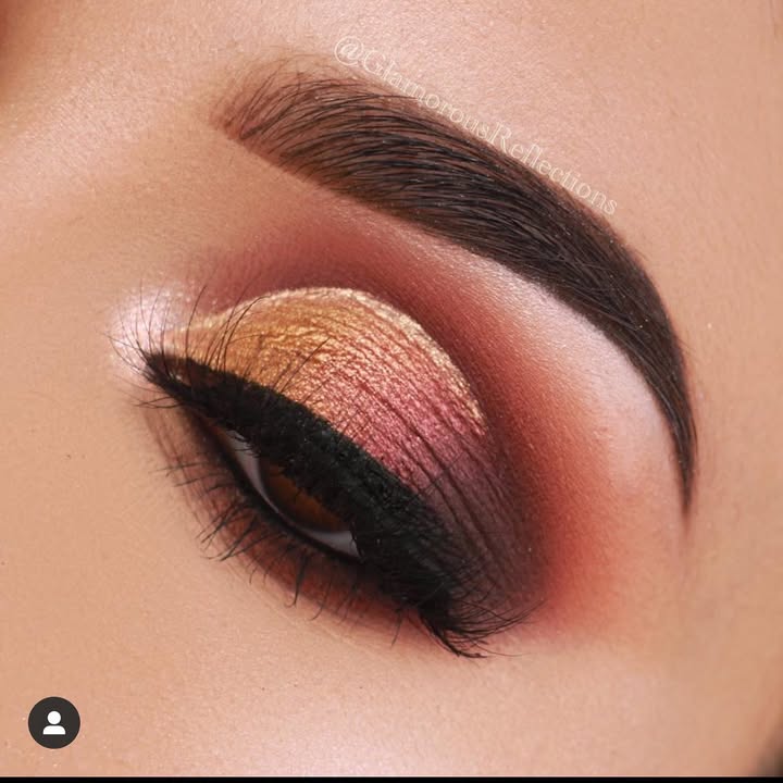 .
.
Product details for this look:
.
BROWS:
@benefitaustralia Brow Contour Pro & 24 hr brow setter Gel.
_______________________________________________________
.
PRIMER:
• @tartecosmetics shape tape concealer in light medium. ————————————————————————-
.
EYESHADOWS:
.
• @hudabeauty Rose Gold remastered palette & Melted eyeshadow in Bamboo Hoops •
_______________________________________________________
.
MASCARA:
.
* @benefitaustralia BadGal BANG mascara
_________________________________________________
LASHES:
. • @tatti_lashes TL4 lashes
_______________________________________________________
.
BRUSHES:
@sigmabeauty & @morphebrushes brushes used. • (Click the link in my bio to shop @sigmabeauty Brushes and use the code “ASMA” at checkout to get 10% off) 💰
_______________________________________________________ .
_______________________________________________________
.
.
.
.
#wakeupandmakeup #contacts #maryhadalittleglam #anastasiabeverlyhills #melbournestyle #makeupslaves #allmodernmakeup #sigmabeauty #morphebrushes #norvina #motd #hudabeauty #brian_champagne #xmakeuptutsx #shophudabeauty #alyakattan #hudabeautylashes #samerkhouzami #melbournecity #melbourneartist #tartecosmetics #urbandecay #benefitcosmetics