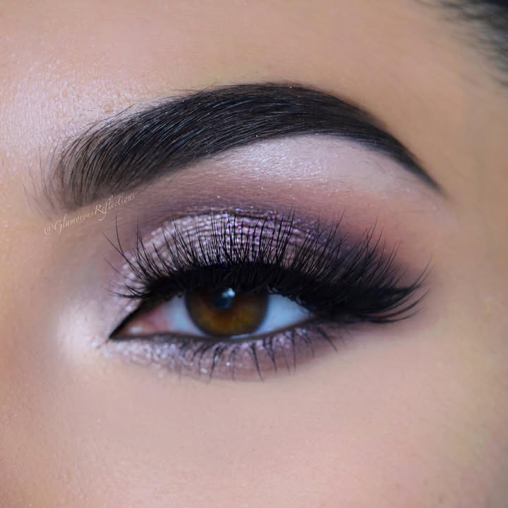 Hey loves, super excited to share with you a look I created in partnership with @sigmabeauty!!
@sigmabeauty launched their On-The-Go collection today. A brand new collection of 9 super pigmented, travel friendly, vegan & cruelty free eyeshadow palettes. With each palette featuring 9 beautiful eyeshadows, comprising of different finishes, these palettes are all you need for creating any eye look imaginable.
PRODUCTS USED:
* Petal, Vervain, Melancholy, Daydreamer & Fanciful from the HAZY palette.
* @sigmabeauty eyeshadow primer in Sorbet.
* @sigmabeauty liquid pen eyeliner
*@sigmabeauty eyeshadow brushes.
#sigmabeauty #SigmaOnthego
You can use the code “ASMA” at Sigmabeauty.com to get 10% off