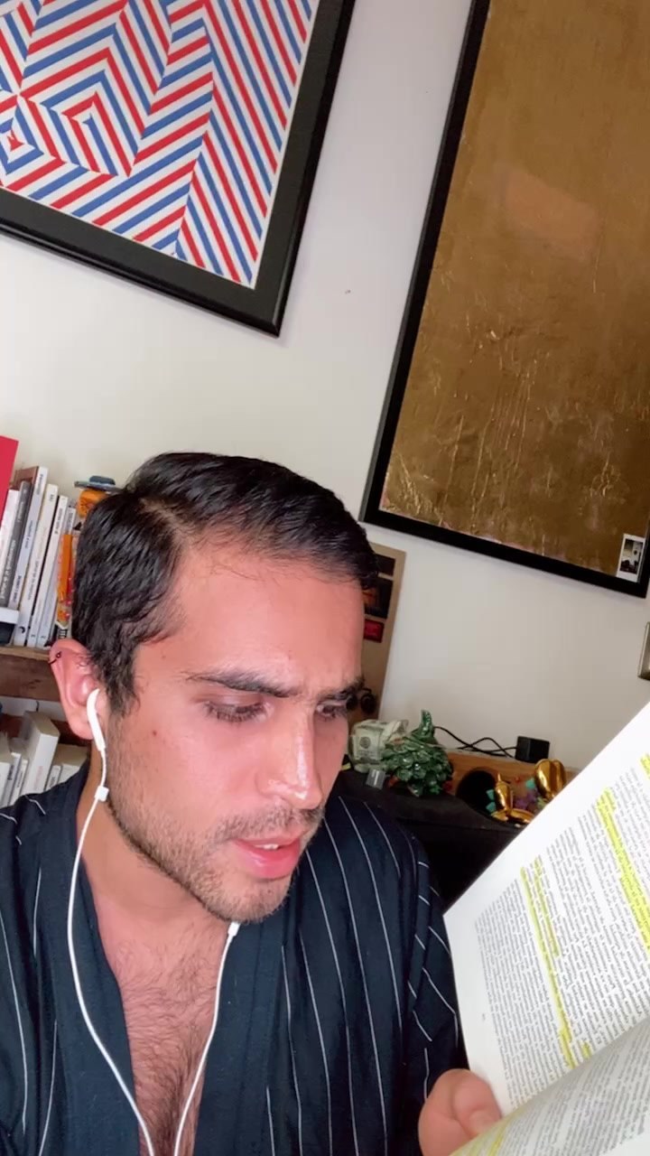 Fragmento del capítulo «La libertad de opinión» dentro del tratado «Las necesidades del alma» de la filósofa francesa Simone Weill.
«Este libro pertenece a esa categoría de los prolegómenos de la política que los políticos raramente leen, y que muchos de ellos difícilmente podrían comprender ni sabrían cómo aplicar» —T. S. Elliot.
Nacida en París en 1909. Alain fue su profesor de filosofía. Enseñó filosofía en liceos femeninos de provincia. Vinculada a grupos pacifistas. Muere en 1943 en el sanatorio Ashford por una anorexia voluntaria.
WEILL, Simone. Echar raíces; Las necesidades del alma. Madrid, Trotta. 2014 (pp. 37-39)