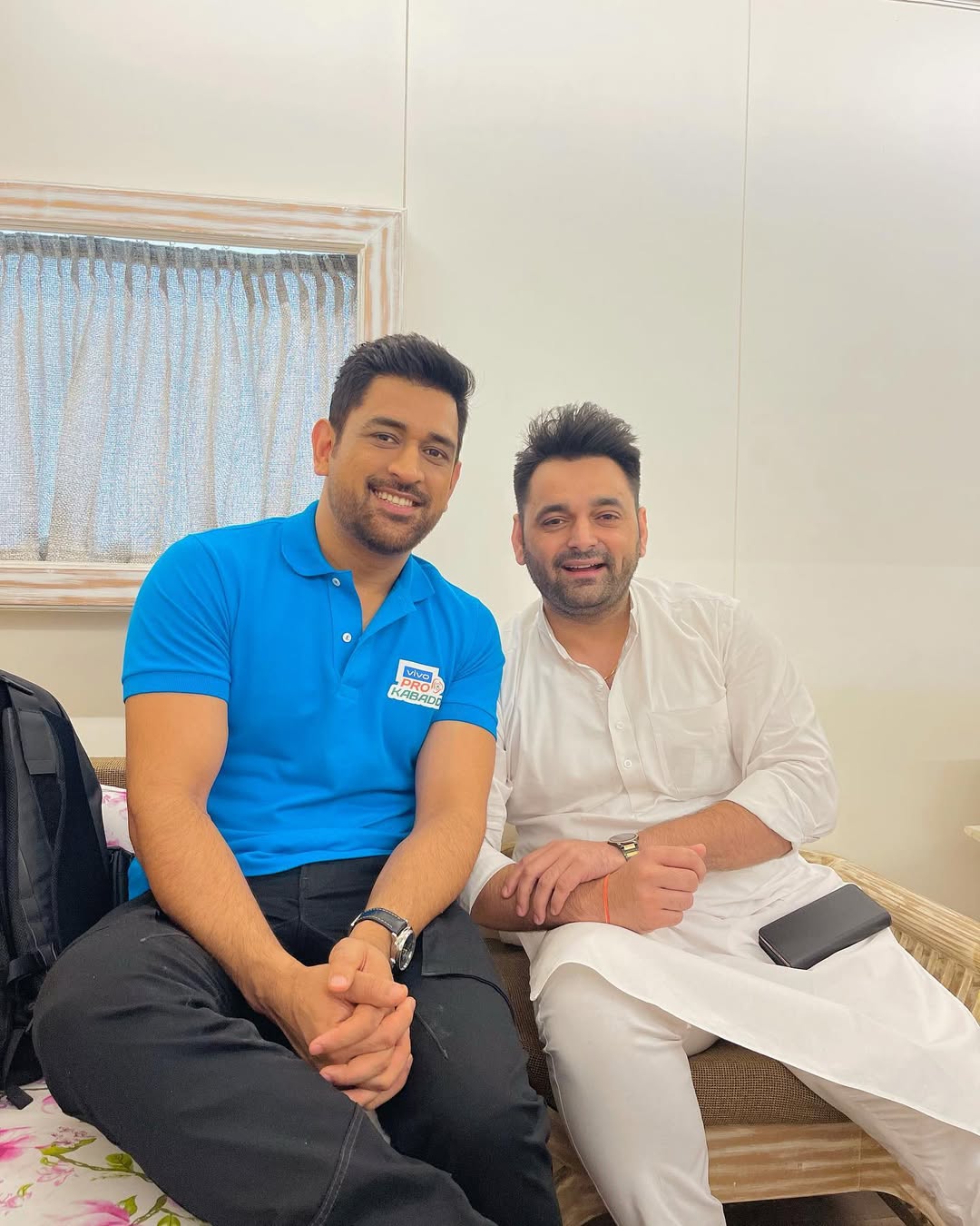 With Ms Dhoni Mahi❤️🔥 #msdhoni #dhoni #mahi #ekambawa #singer #music #sport #cricket #cricketlovers #ball