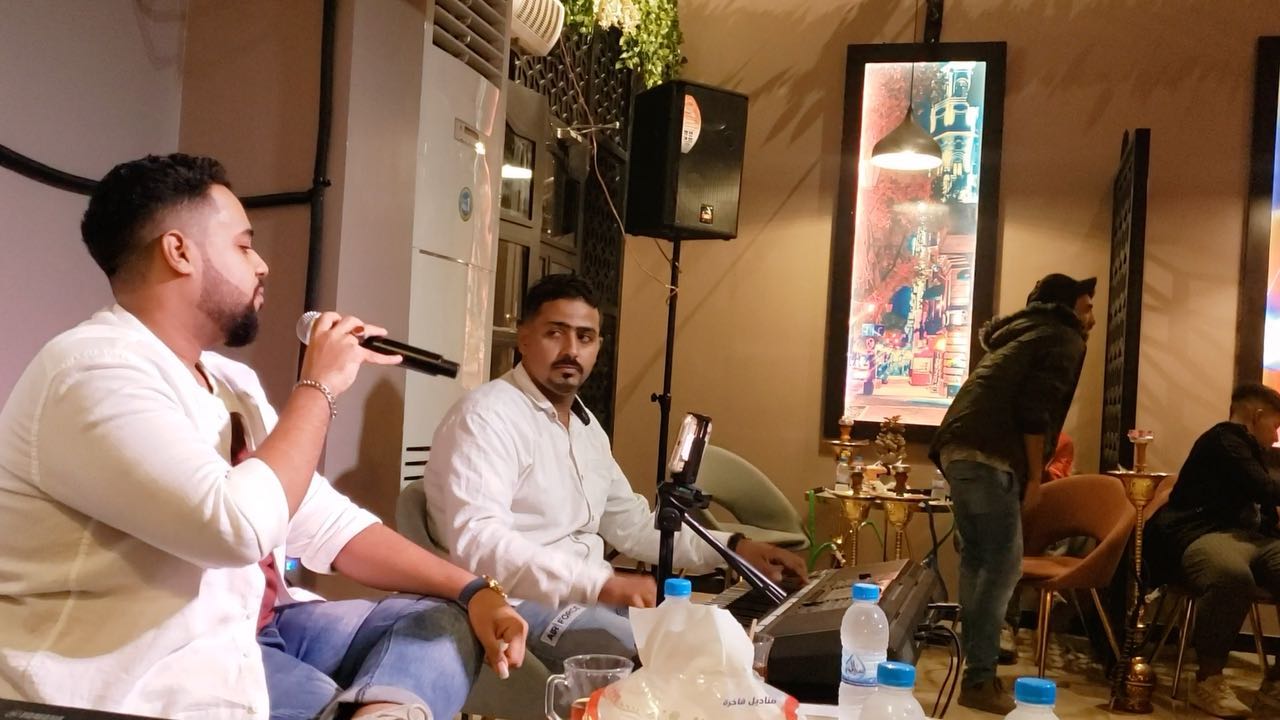 من حفلة @shishah_cafe
يوم الجمعة٣١/١/٢٠٢٢
..
ترا حقي من افكر فيك♥️
اغنية @daliamubarakofficial
عازف الاورج حبيبي @aizo666
#المكلا #جدة #عدن #داليا_مبارك #ترا_حقي #كريسمس #تيك_توك #اكسبلور #اكسبلور_explore #طرب