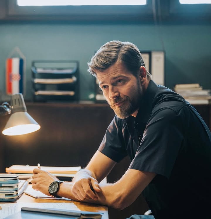 Safety and trust? Are you sure? Miles from home.
Trust no one. Suspect everyone. THE WEEKEND AWAY is now available only on Netflix!
#theweekendaway #pavic #netflix @netflix @netflixfilm