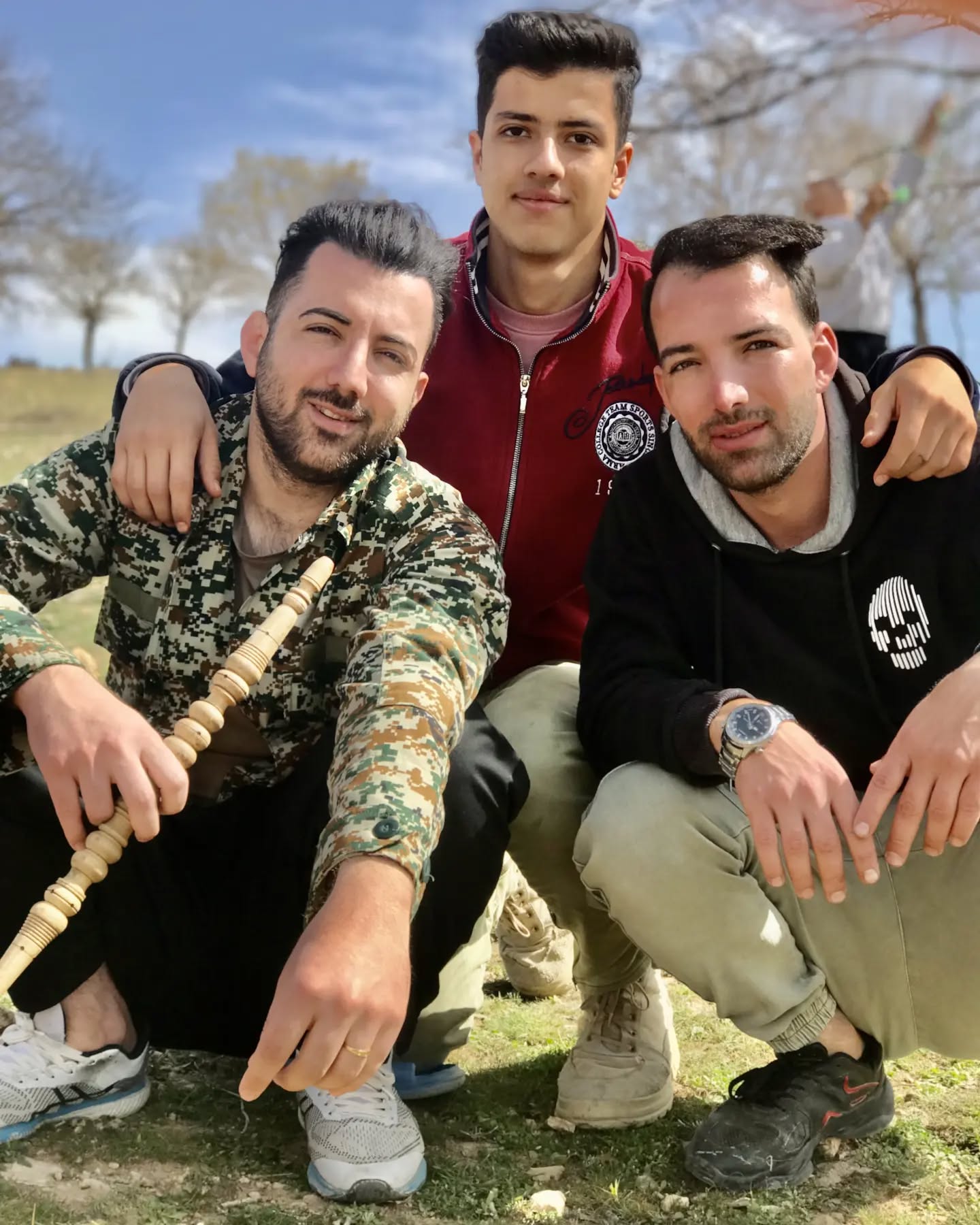 میدونم اگه بگم سال نو مبارک حالت از شنیدن این جمله کلیشه ای بهم میخوره
پس سال نو مبارک !!!
#کرمانشاه #تهران #کرج #ایلام #گیلانغرب #ایوانغرب #ثلاث #مهاباد #کوزران #کرمانشاه #سنقرکولیایی #قشم #استرالیا #بیجار #قروه #صحنه #کنگاور #آزربایجان غربی #آزربایجان شرقی #جوانرود #بروجرد #کرند#جوانرود #الشتر #هرسین #همدان #ساوه #سراسیاب #قزوین #سردشت #صحنه #کنگاور #قروه#کلهر #کرمانشاهی #گیلانغربیها