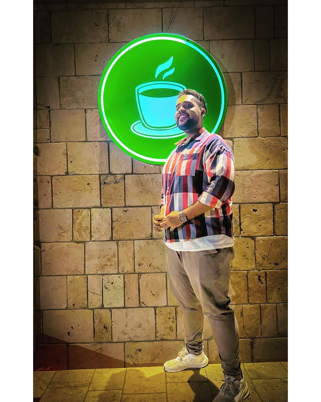 "لا يليق بي الوقوف بمنطقة الحيرة .. وأنا كُل الأكيد"✨🤍
