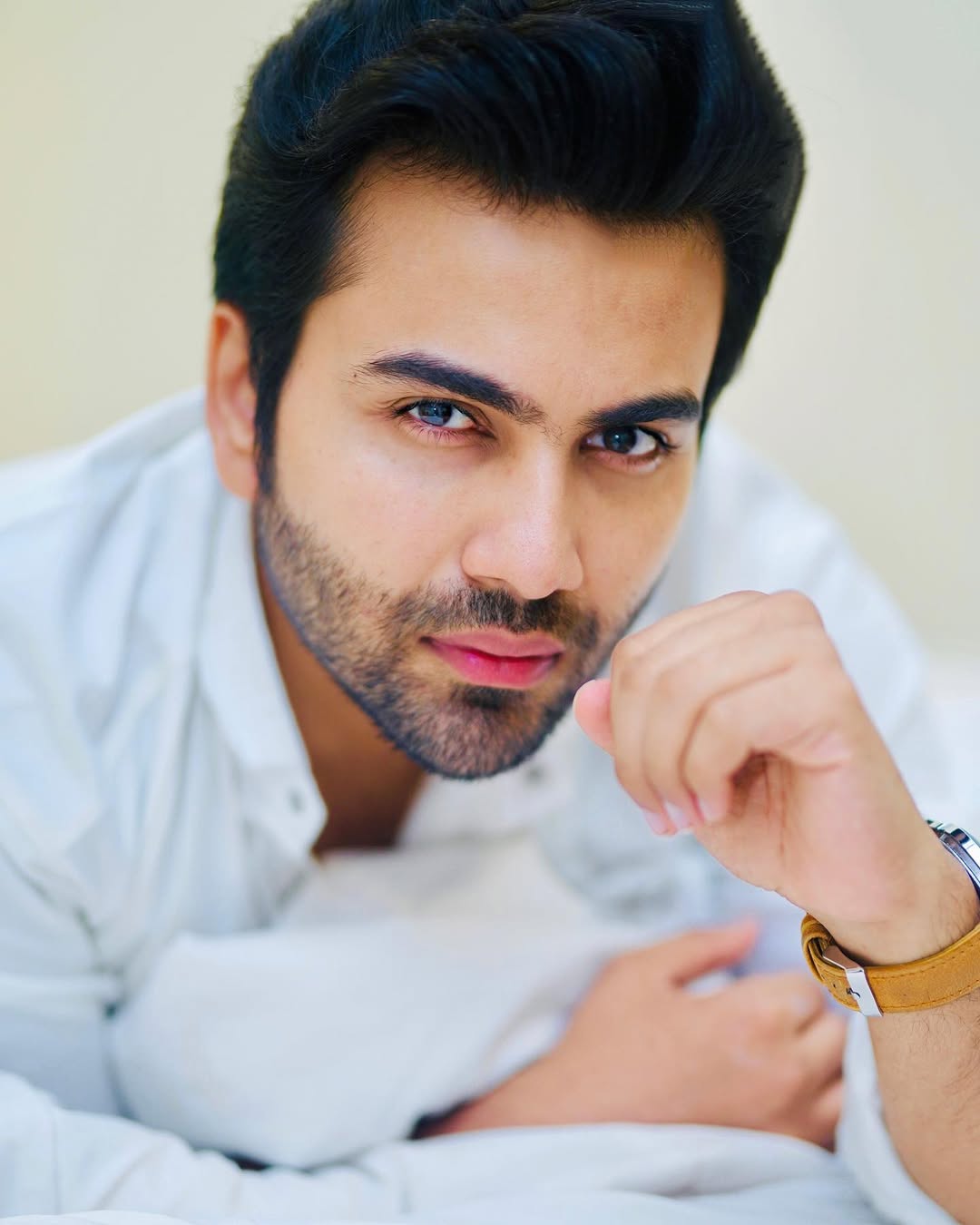 Yes, eyes do talk!
Pc - @_arbaz_zara_
#abhinandan #actor #goadiaries #rawphotography #nomakeup #event #igbeard #white #me #instagram #trending #fit #igers #mumbai #celeb #blog #fashion #trend #watch #accessories