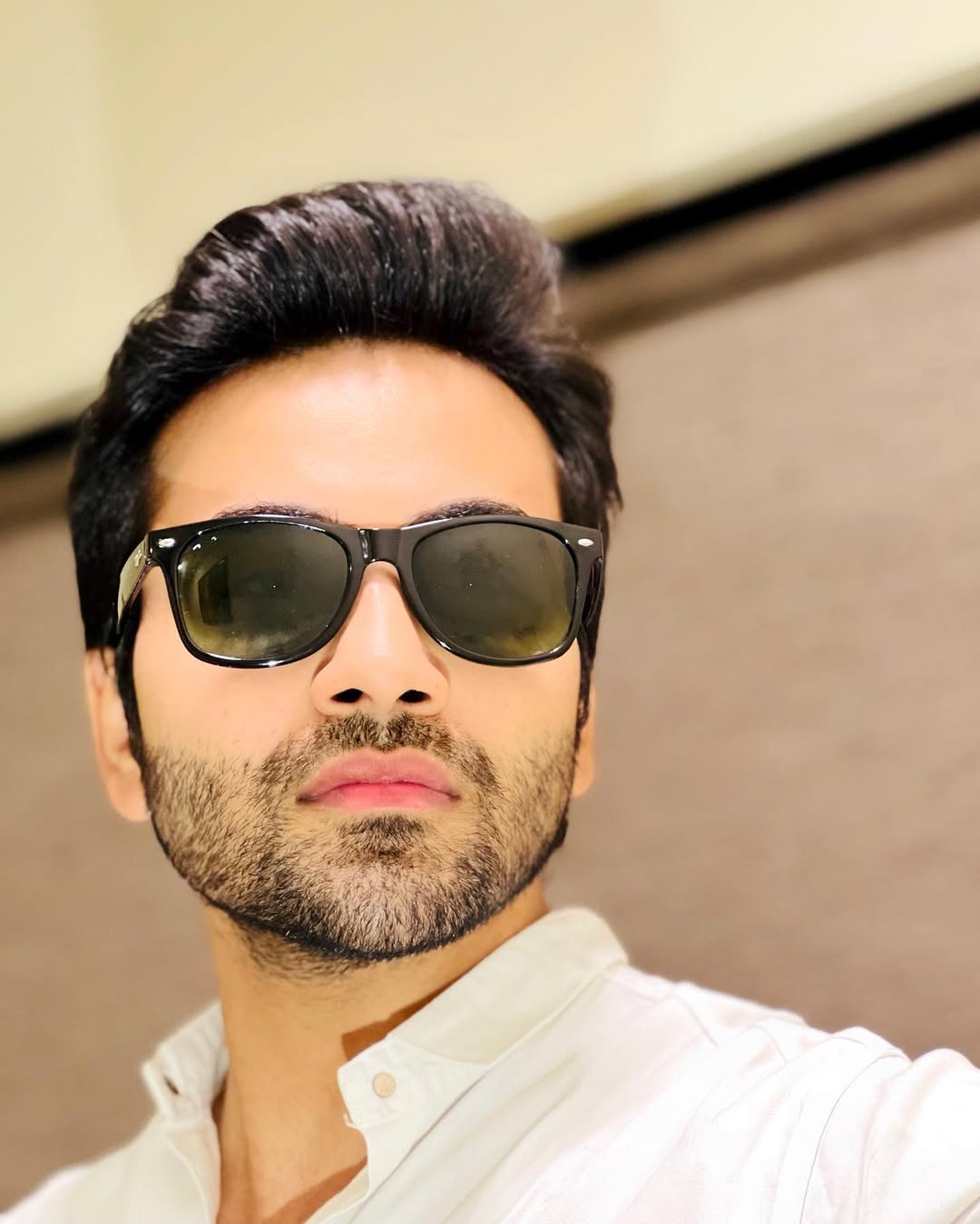 Single and sorted..dhanyavaad๐๐ป #abhinandan #actor #actorslife #mumbai #goa #igers #igdaily #instagram #igmen #igbeard #nightpost #black #shades #white #bhyp #k #single #trend #travel #igtravel #blog