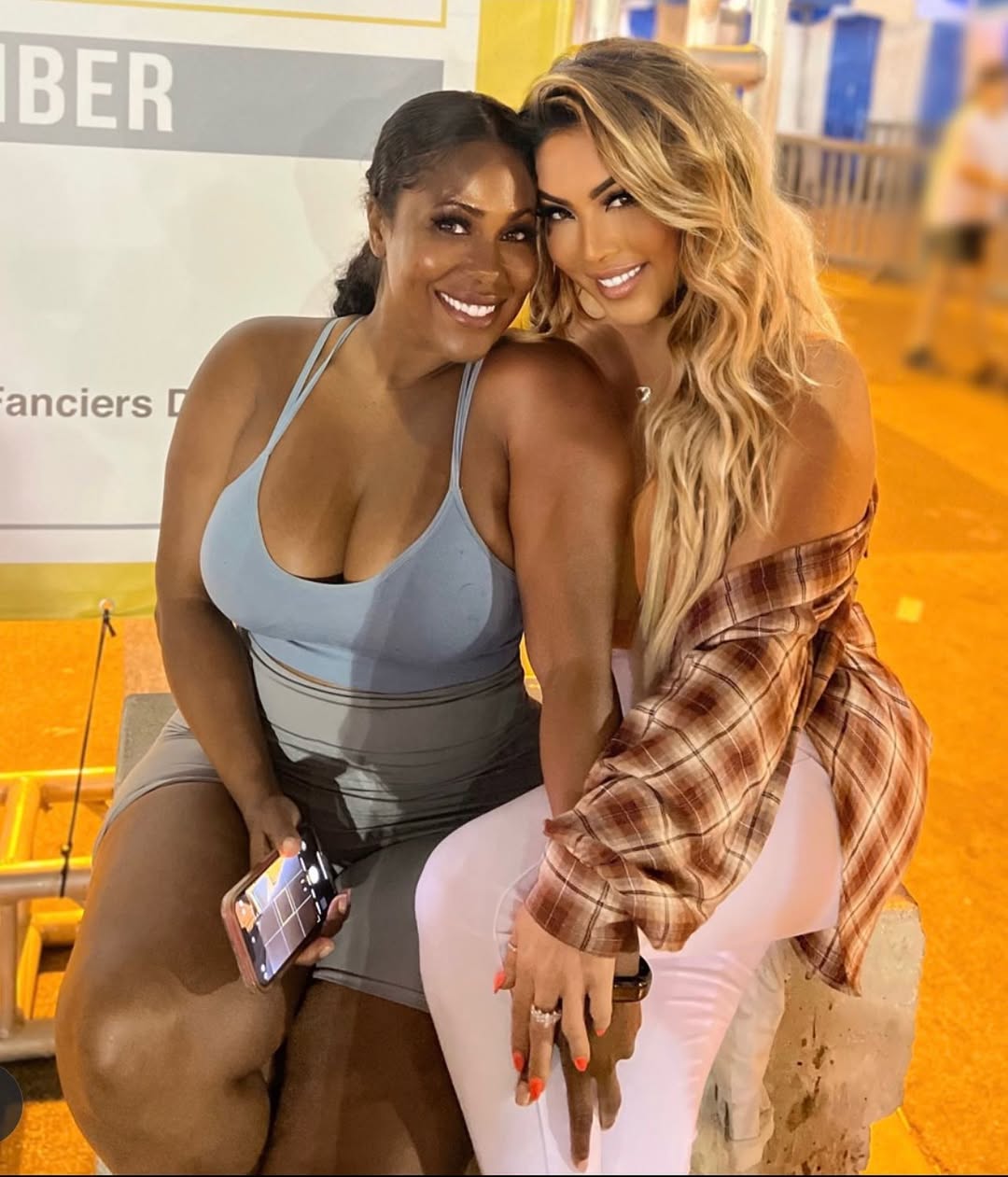 I don’t need a man 😏 I just need a my bessfriennn, tequila and a tan.
#ValorieDash ❤️
J/K #Bae 😝💕#OCFair #OrangeCounty #PartnerInCrime #PIC #FamilyTime
