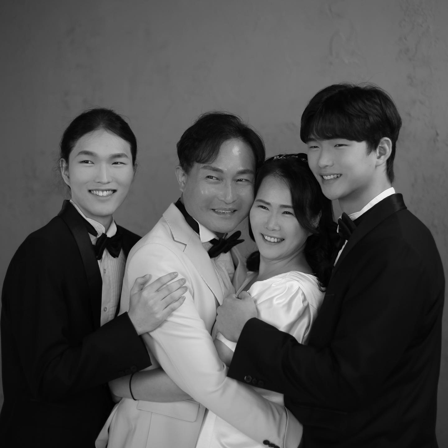 천년만년 붙어삽시다☺️
