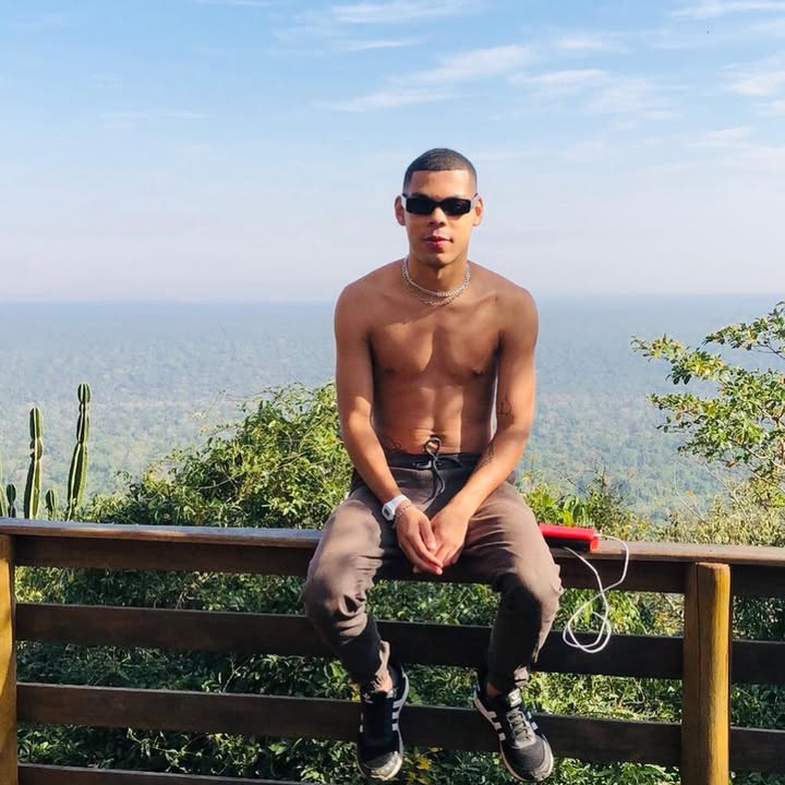 Nada me consola então escalo meus medos! 🎶🍃🐆