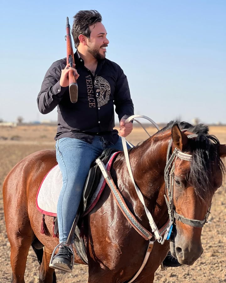 منو منكم يحب ركوب الخيل .
وشنو هواياتكم ؟
.
.
.
.
.
#اكسبلور_explore