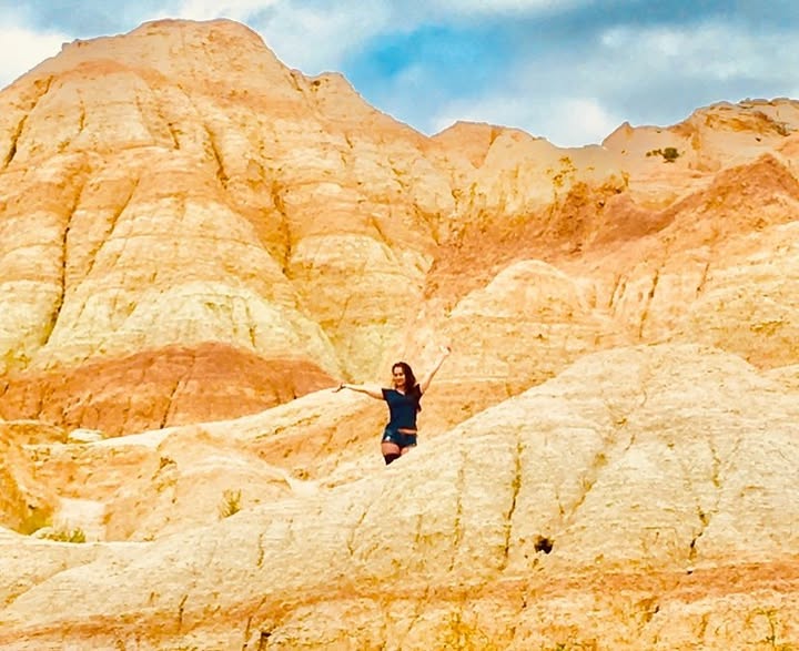 In celebration of International Mountain Day! #internationalmountainday #hikingadventures #badlands