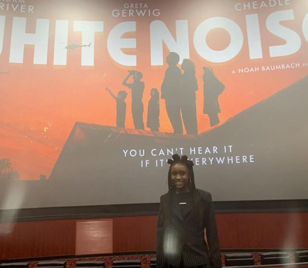 It's been awhile because I have been busy!
I was invited to the White Noise premiere in Cleveland, Ohio. I was a mover in the movie and had the chance to work along side #adamdriver. 2 days filming... Very short moment, but worth it!
#whitenoise #netflix #midwestmodel #helenwellsagency #hwa