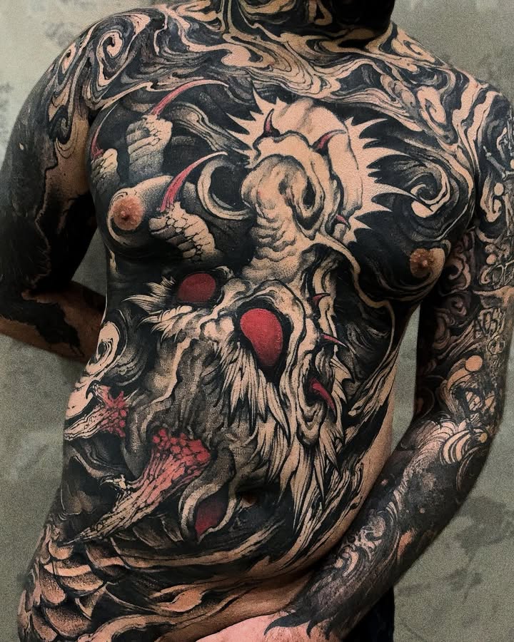 •⛩RYU BODY SUIT⛩•AGENDA MARÇO/ABRIL/ABERTA!
Para tatuar comigo, basta seguir as instruções fixadas no perfil e entrar em contato via DM. Obrigado à todxs que acompanham o meu trabalho!