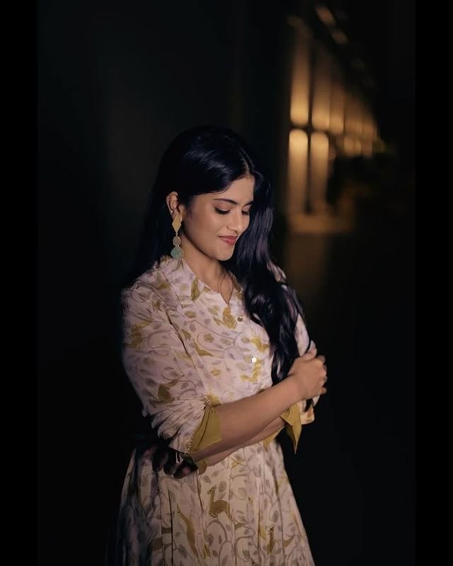 ๐Awwโจ
Follow: @lovable.vampire
@meghaakash
#meghaakash #raashikhanna #rashmikamandanna #rakulpreetsingh #nayanthara #samantharuthprabhu #anupamaparameswaran #keerthysuresh #atharva #vijaydevarakonda #sivakarthikeyan #vijaysethupathy #dhanushkraja #surya #love #friends #tamilnadu #kerala #kollywoodupdates #tollywoodupdates #bollywoodupdates #tamilactress #bollywood #edits #indiaphotography #cute #music #songs #indiancinema #trending