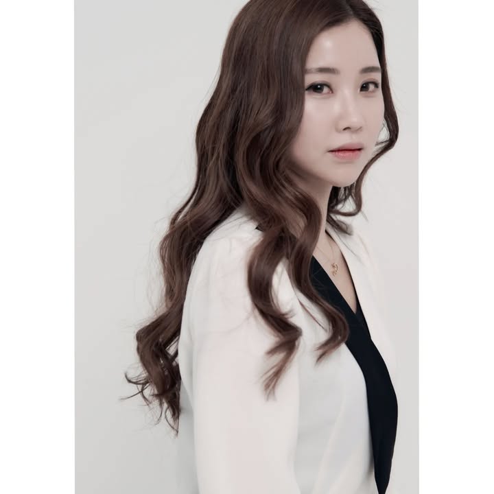 #나이먹으니포즈도못하겄 #팔자 #입주름 #렌즈 #2월