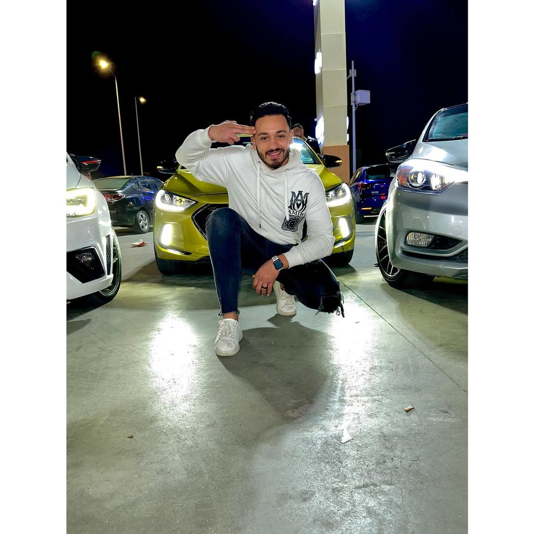 I don't need a comment because I already caught your attention🤷🏻♂️🤍🖤🔥