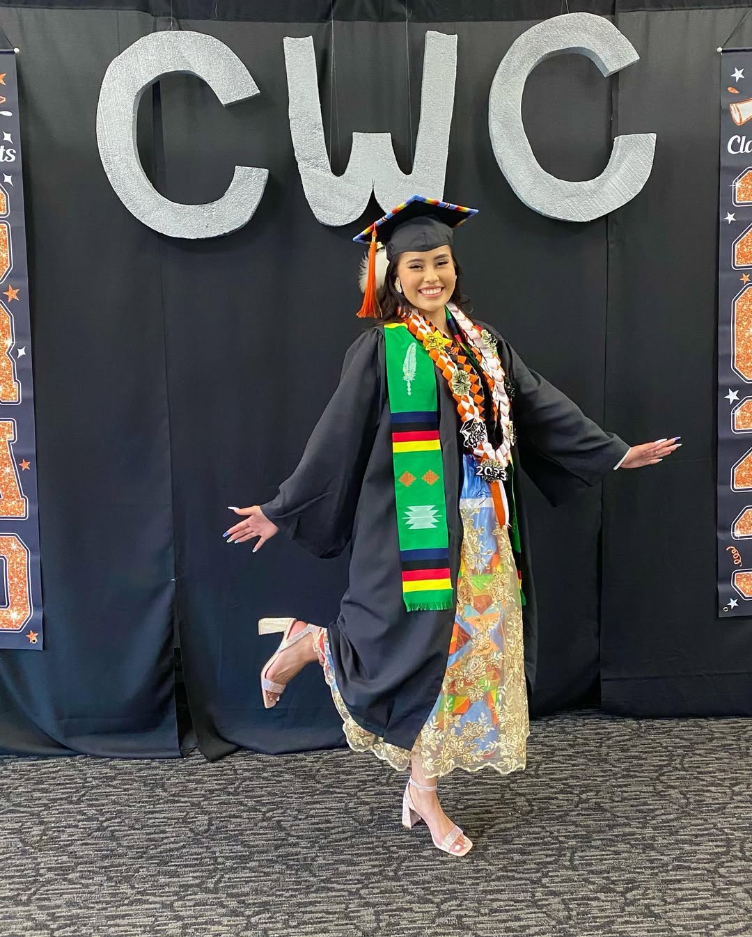 Certified DA✅
Now a degree in HS✅
Couldn’t do it without the support of my family and friends🤍 Onto the next🎓
Skirt by: @symoneskirts
Cap by: @jenn_fragua