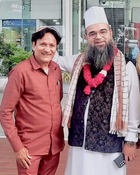 आज नूरानी मियां से बहुत अच्छी मुलाकात हुई उनके साथ मेरा सफर अहमदाबाद से लखनऊ तक बहुत अच्छा रहा और उन्होंने मुझे बहुत दुआओं से नवाज़ा❤️ #mashaallah