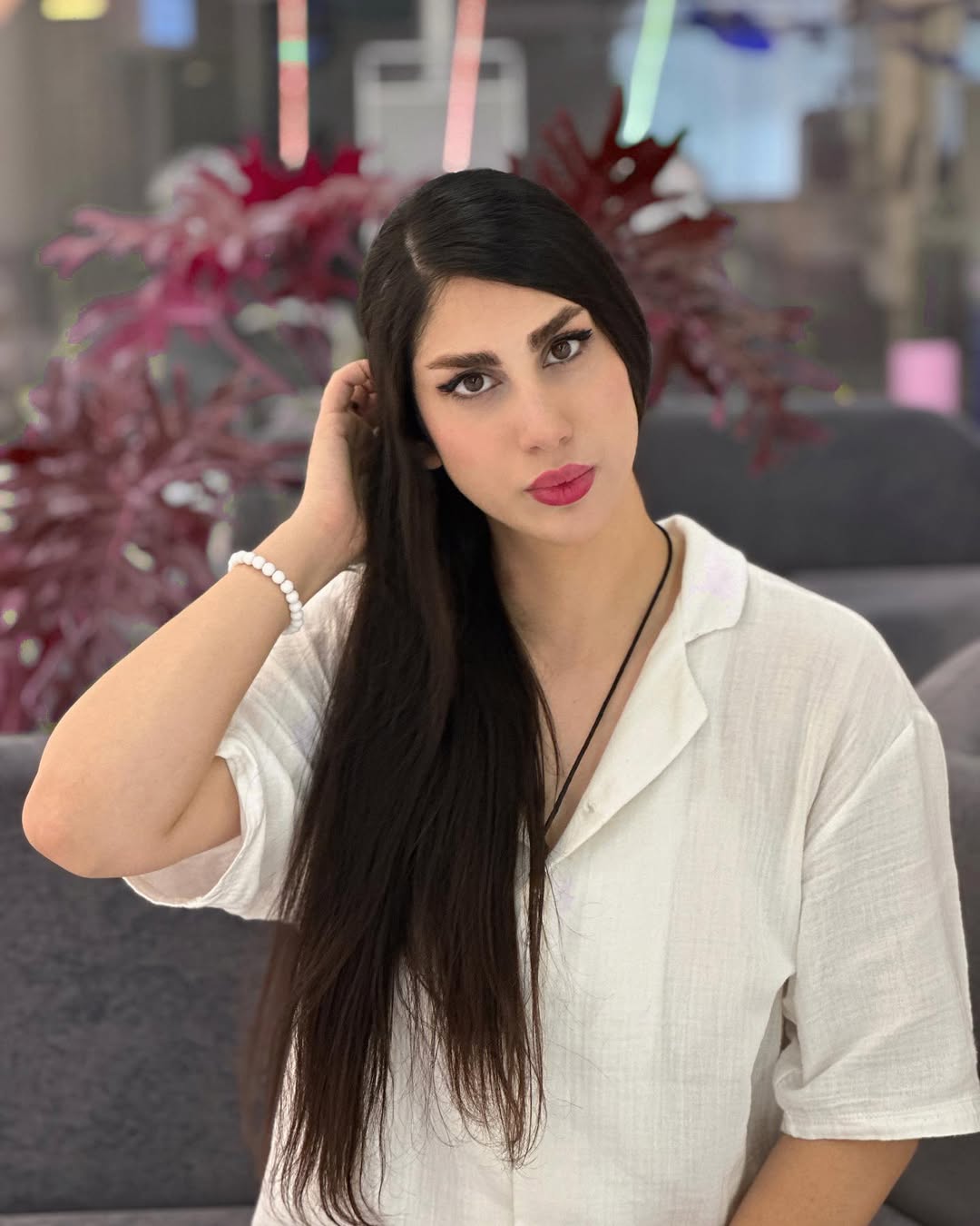 بخشش هاى مكرر،تكرار كردن هاى مجدد مياره…
#پرتره #استايل #عكاسى #دختر #دخترایرانی #تهران #عكس #خواننده #portrait #girl #زيبا