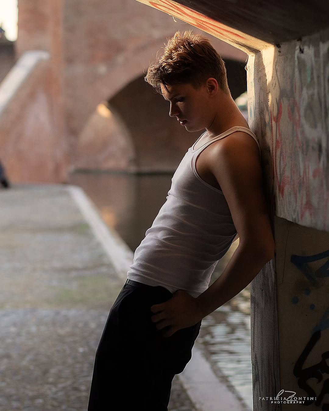E’ solo ad occhi chiusi che si vede il mondo.
~
sʜᴏᴏᴛɪɴɢ: Daniel
ᴘʜᴏᴛᴏɢʀᴀᴘʜᴇʀ: Patrizia Zontini @pz.ph
ᴍᴏᴅᴇʟ: Daniel Danio Nucci @danieldanionucci
~