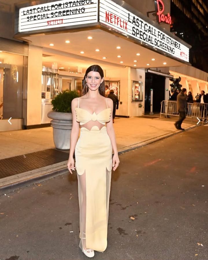About our fabulous Last Call for Istanbul NY gala ✨ Thanks to @netflixturkiye team for the opportunity, to Onur Guvenatam for being an amazing producer, to OGM team for their efforts, to Dean Garfield and Mike Azzolini for supporting our stories, to @nuranevrensit for being wonderful, to @gonencuyanik for full trust, to @gokhantiryaki_cinemadop for his experience, to @sebnemkitis for our laughs, to @ptotfilm team, to all our Istanbul & NY cast & crew, to @cankir for sharing life, to @hakaanyildirim for my beautiful dress 💛 to @beegoddessjewellery 🐝 to @mertyoglu for being incredible 🤍 and to @kivanctatlitug for being the best partner ✨ makeup artist: @stellelle 💖 hairstylist : @coreytuttlehair