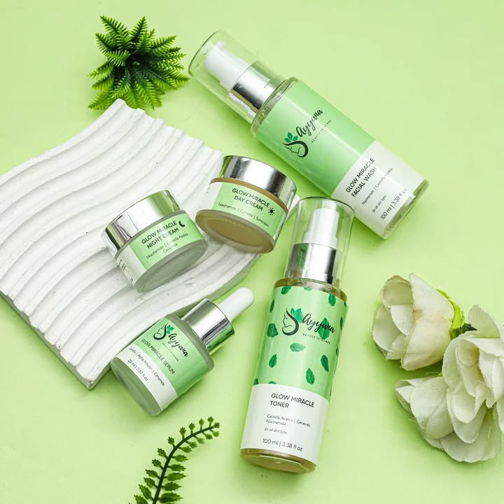 Kalo kamu punya kulit berminyak, flek hitam, kusam, dan pori pori besar, yuk coba gunakan Ayyana Beauty Skincare! Produk ini pasti akan membuat kulitmu bersinar seperti mutiara. Ayyana Beauty Skincare! mengandung formula yang kaya akan bahan alami yang akan mengurangi minyak berlebih dan mengecilkan pori-pori, sehingga membuat kulitmu terlihat lebih segar dan lembut. Jadi, jangan ragu lagi dan gunakan Ayyana Beauty Skincare! untuk kulitmu yang flawless!