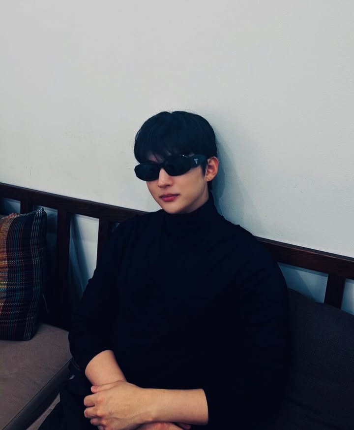 😎