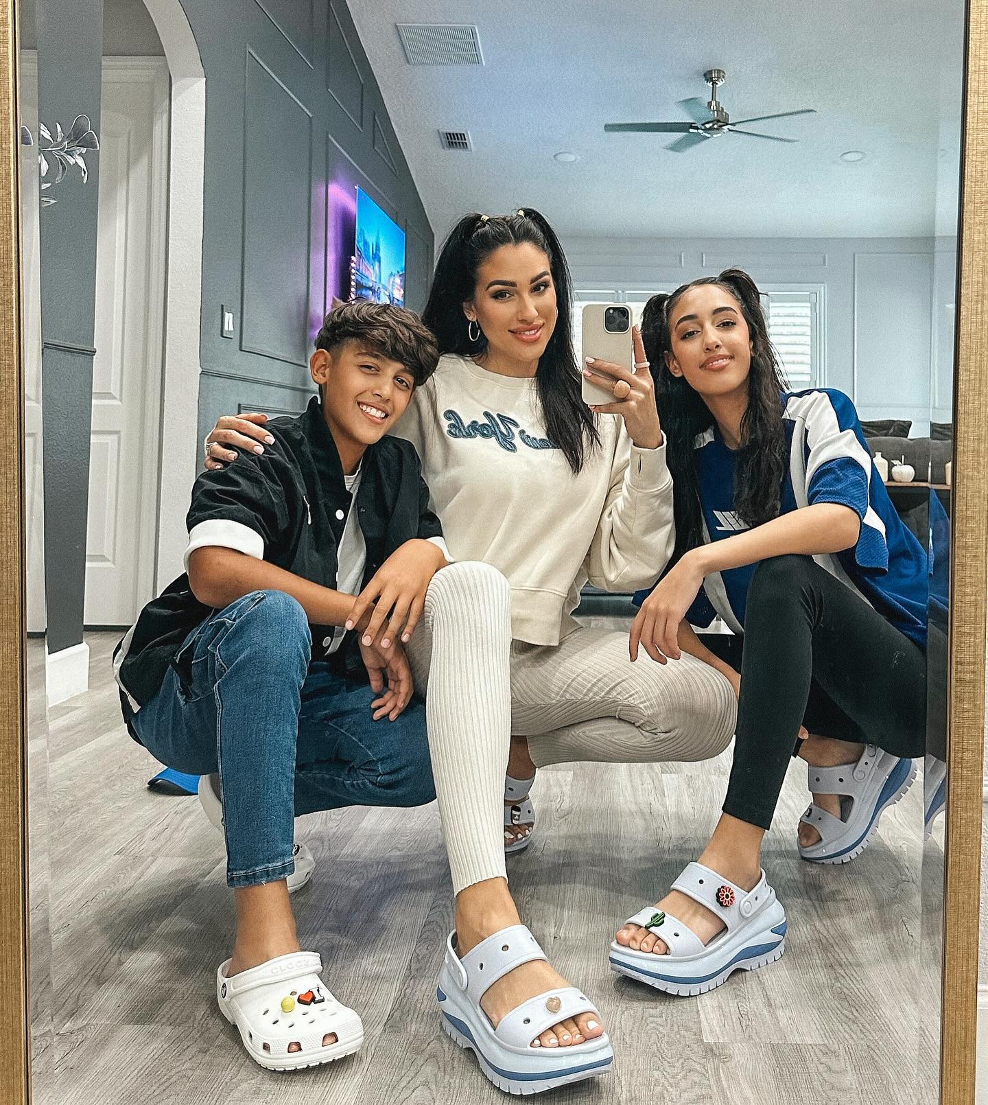 Mega crushin’ over these @Crocs! 🥰🫠 @hibbettsports #crocs #toetohead #styledbyhibbett