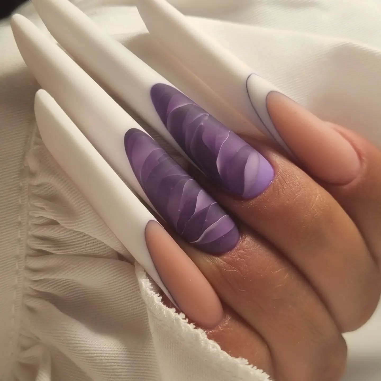 #migdalagotica #cursuriunghii #unghiiextreme #french3d #cursuriunghiilondra #longnails #leytonnails