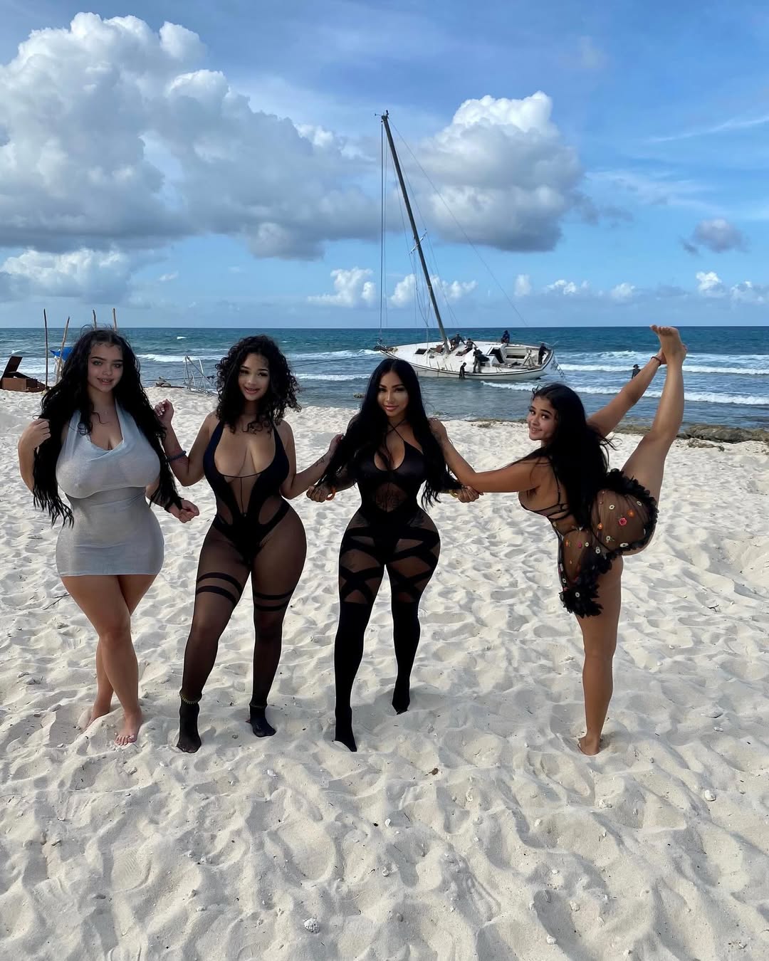 Take a vacation with us 🇲🇽🖤