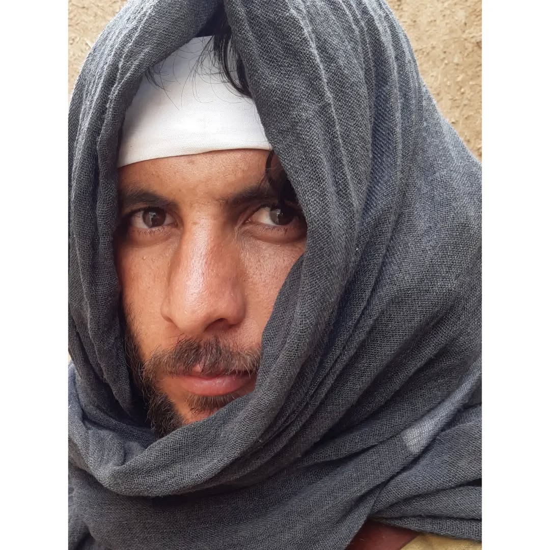 سریال = سلمان فارسی
.
سریال تاریخی سلمان فارسی به کارگردانی #داوودمیرباقری
.
.
#سریال #سلمان_فارسی #پشت_صحنه #بازیگر #تاریخی #فیلم #ارتش #تیرداد #کارگردان #داوودمیرباقری #چهارده_اردیبهشت
.
#روز_بازیگر_مبارک 🎬
Photo: @im_mz__ 📸