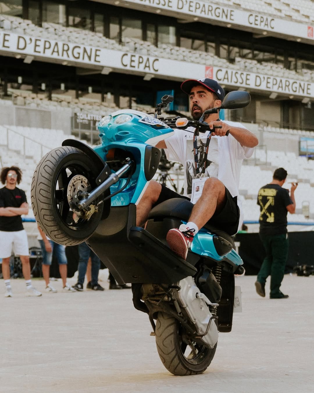 on cabre au vélodrome @redouanebougheraba 👑