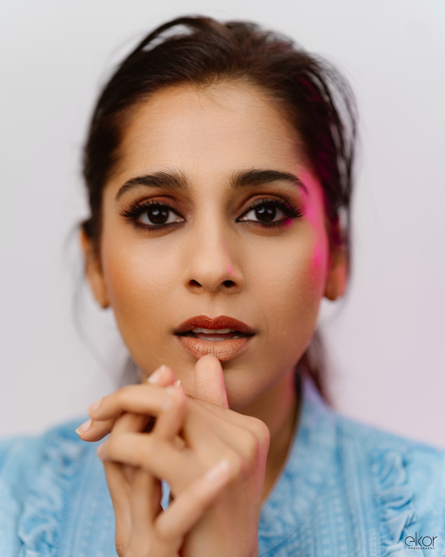 She is a mystery not even she can solve 😝
Stay merry 🥰
Stay happy 😃
P.c @ekorphotography
#sundaypost #rashmigautam #2024