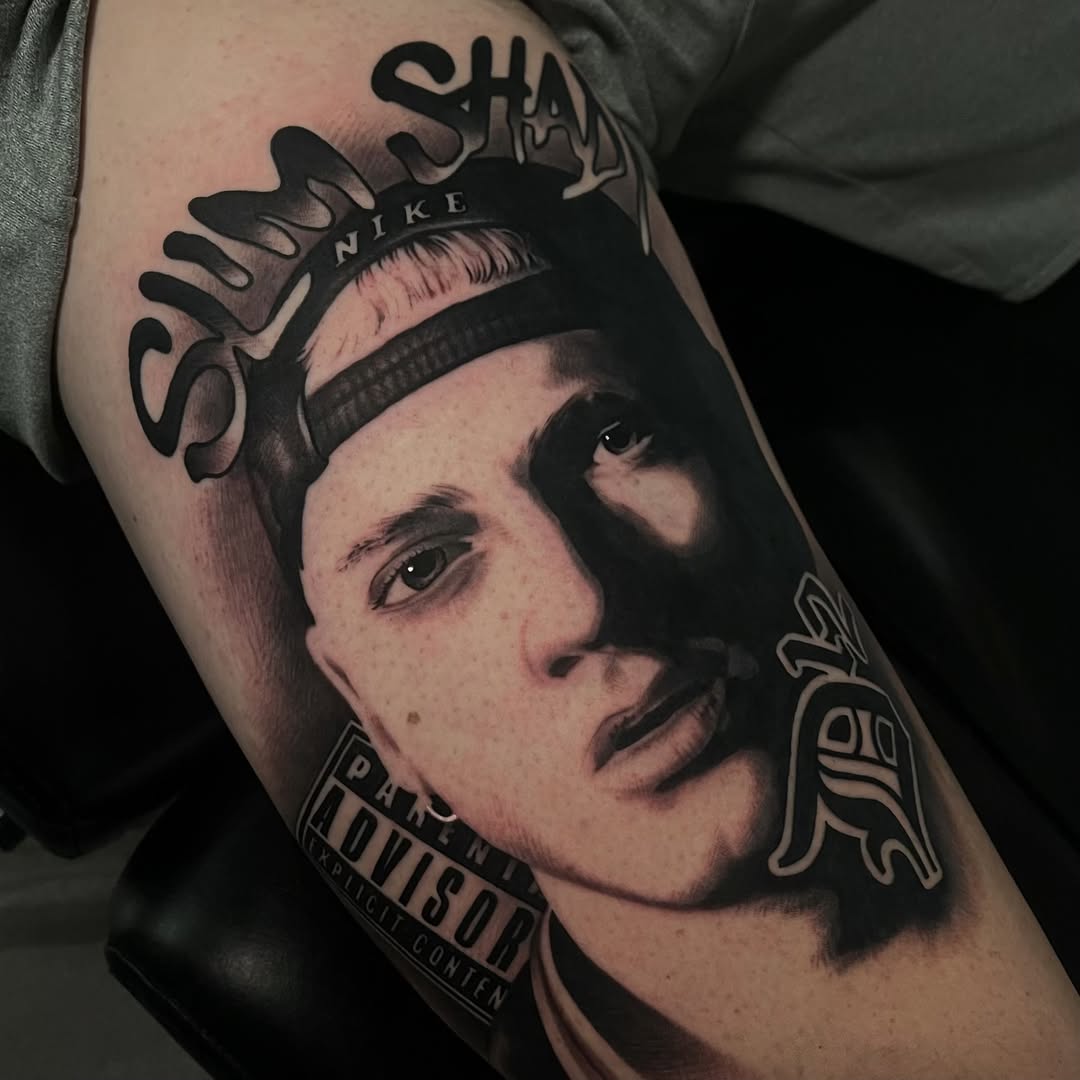 @eminem
.
.
.
#tattoo #tattooart #eminem #detroit #tattooartist #tattoomodel #tattoosleeve #la #tattooer #slimshady #shadyrecords #eminemfan #eminemtattoo #tattooist