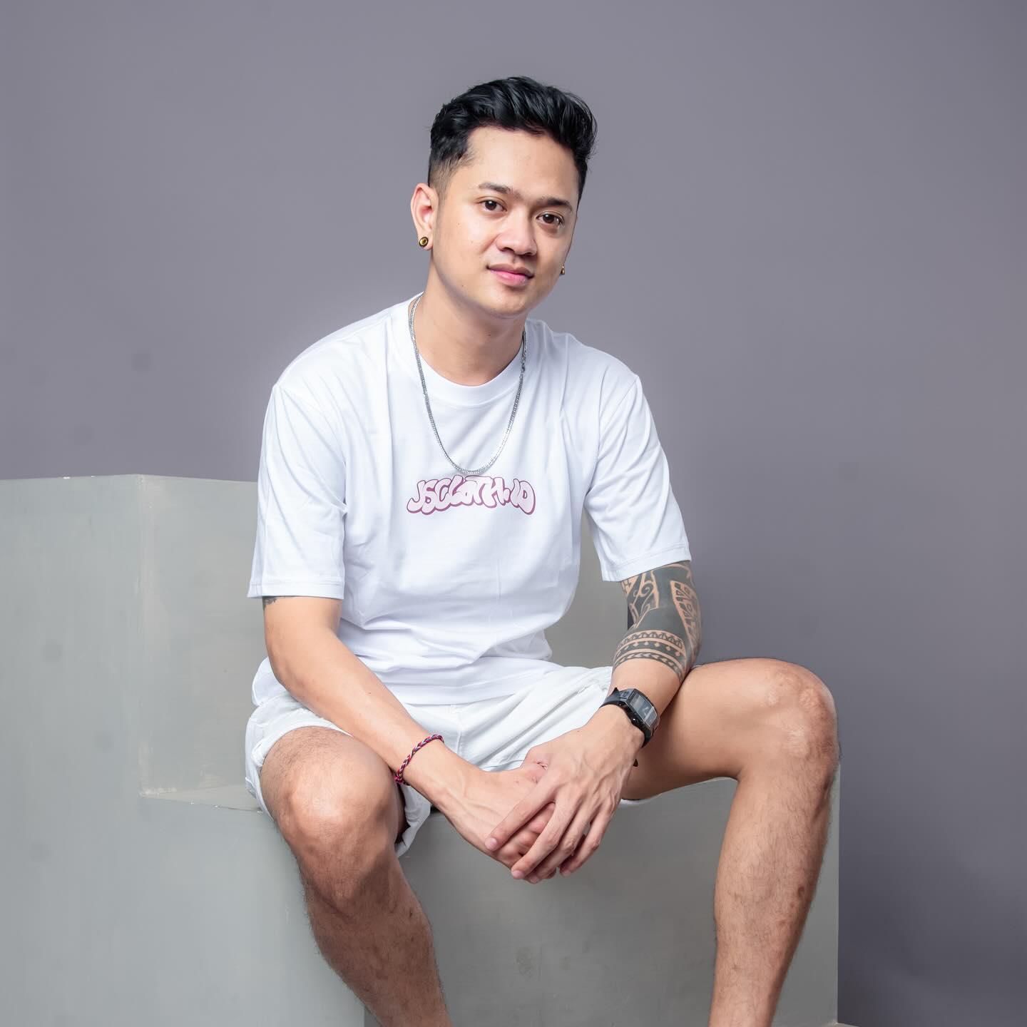 Pantes aku milih balikan sama kamu, ternyta sama orang baru itu sulit 😋
Kaos by @jscloth.id